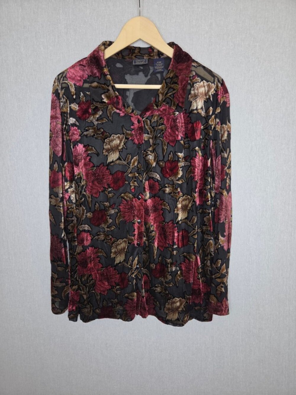 💙 Laura Scott Black Floral Burnout Velvet Button Size 16/18W Front Blouse 90s